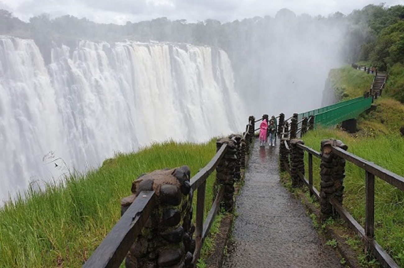 Victoria Falls vs Livingstone: What’s the Difference?